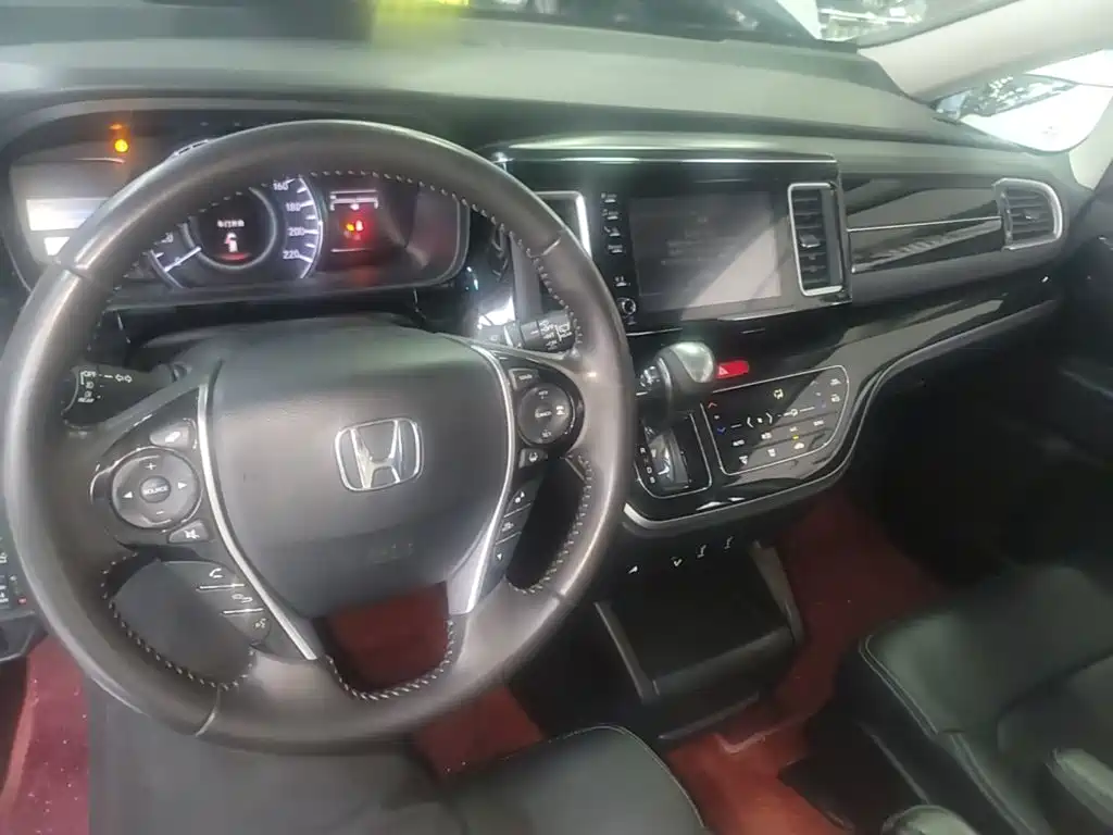Honda Elysion — миниатюра 10