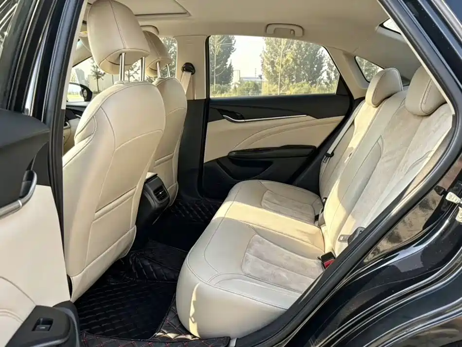 Buick Excelle — миниатюра 10