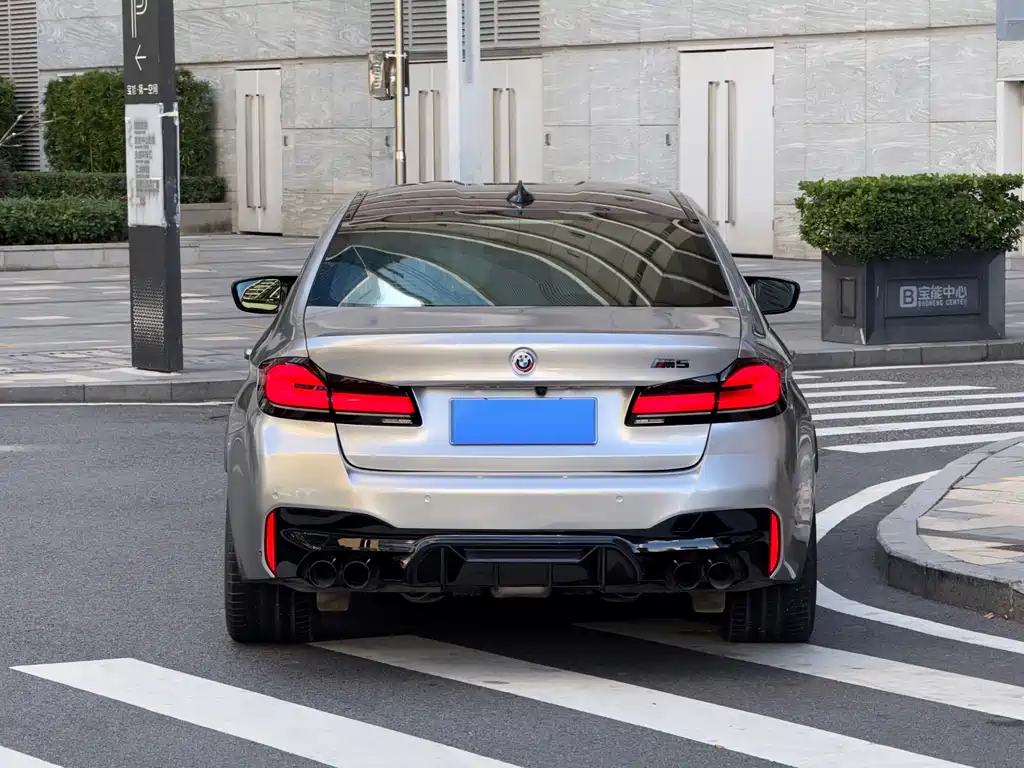 BMW M5 — миниатюра 15