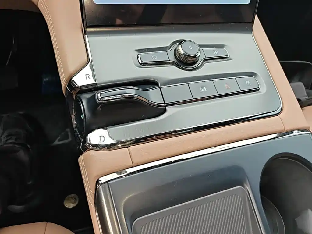 NIO ES6 — миниатюра 14