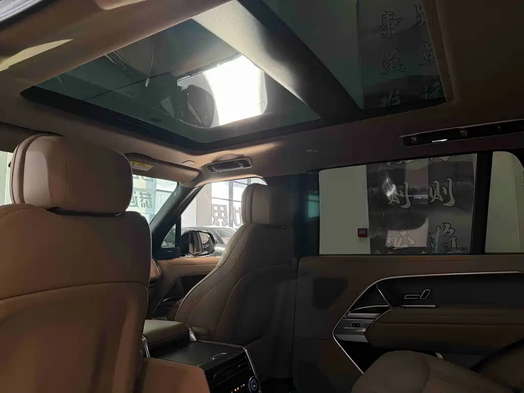 Land Rover Range Rover — миниатюра 19