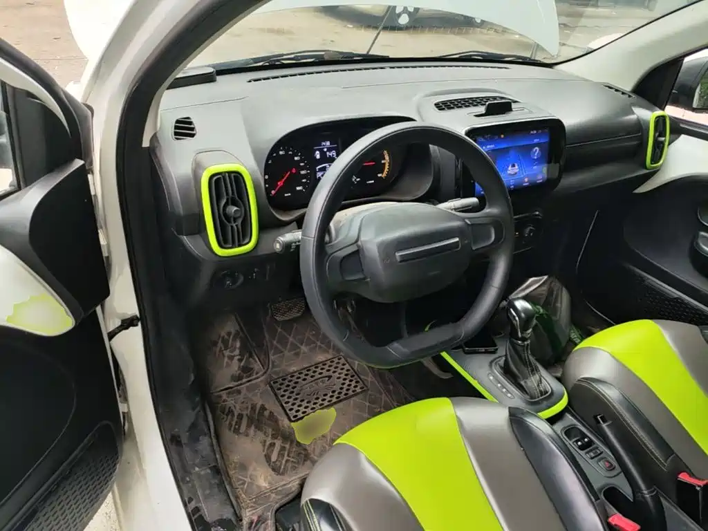 Roewe Clever — миниатюра 11