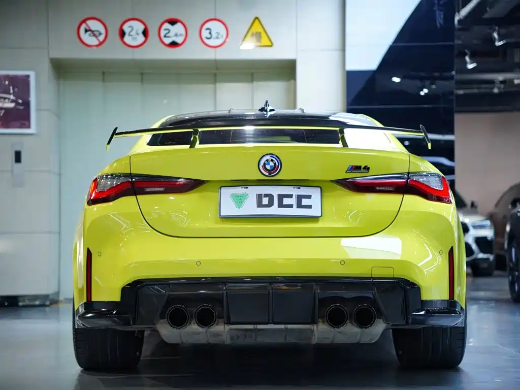 BMW M4 — миниатюра 12