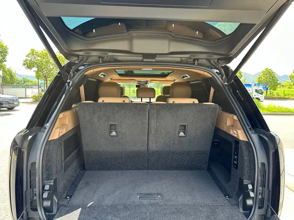 Land Rover Range Rover — миниатюра 13