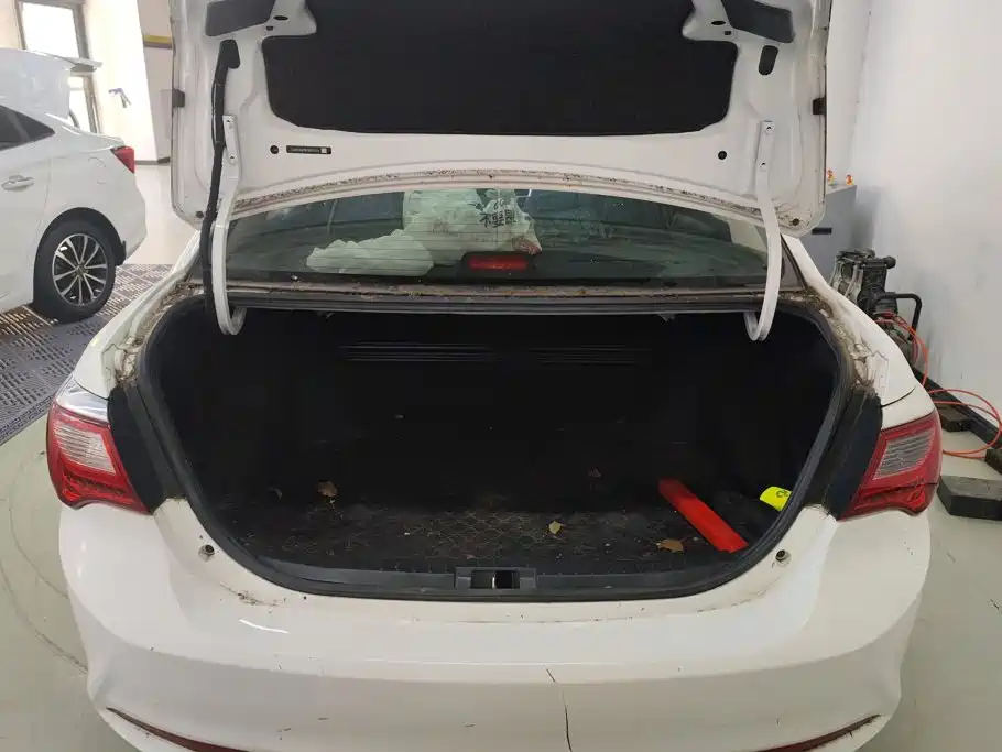BYD F3 — миниатюра 4