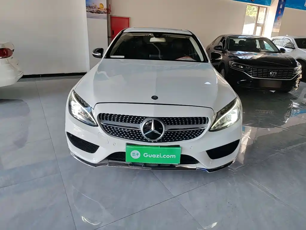 Mercedes-Benz C-Class — миниатюра 3