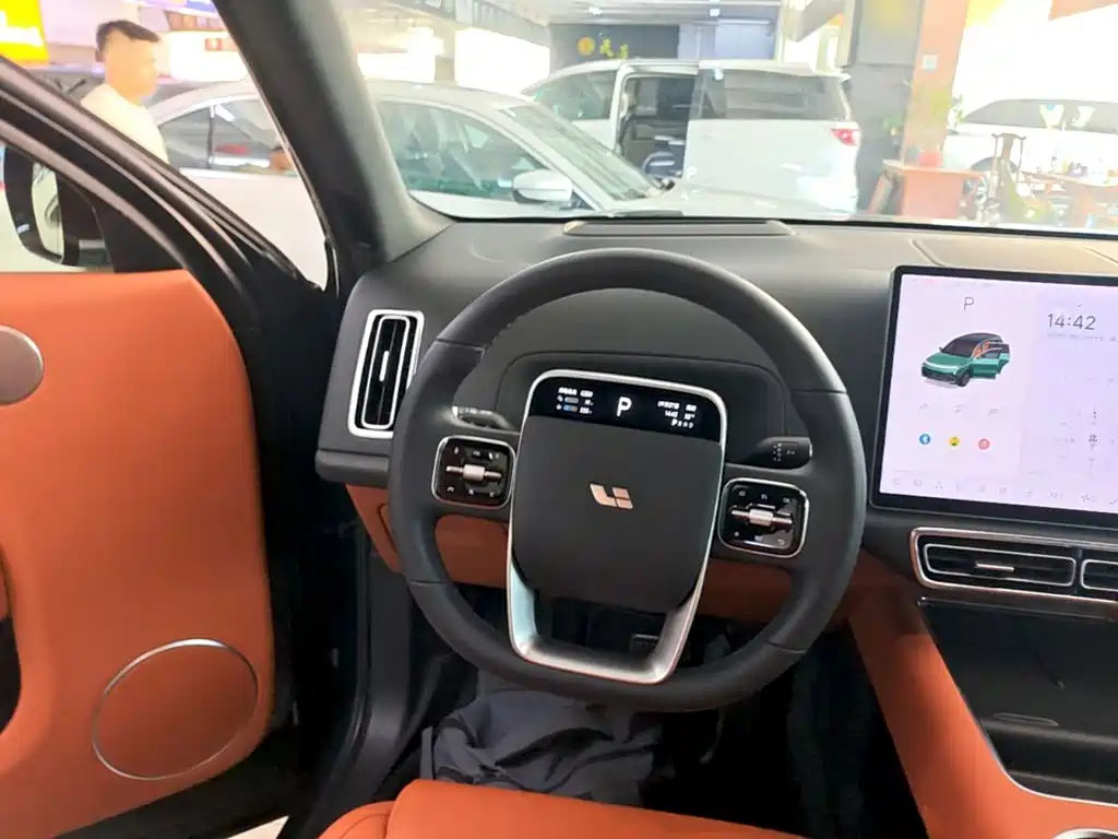 Li Auto Li L8 — миниатюра 11