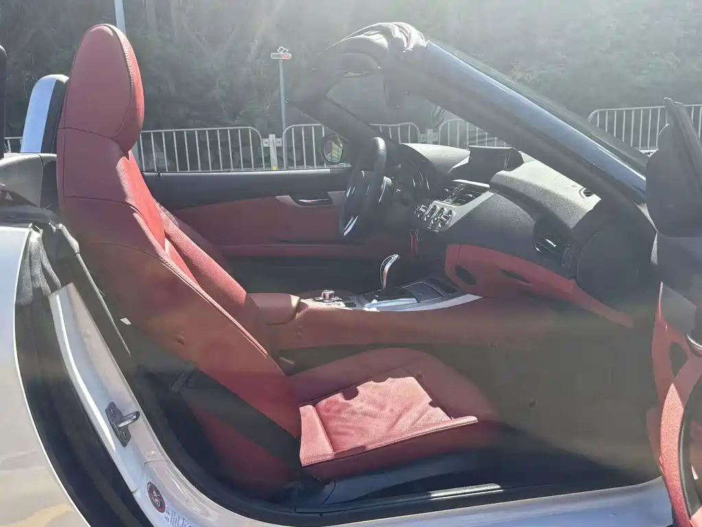 BMW Z4 — миниатюра 6