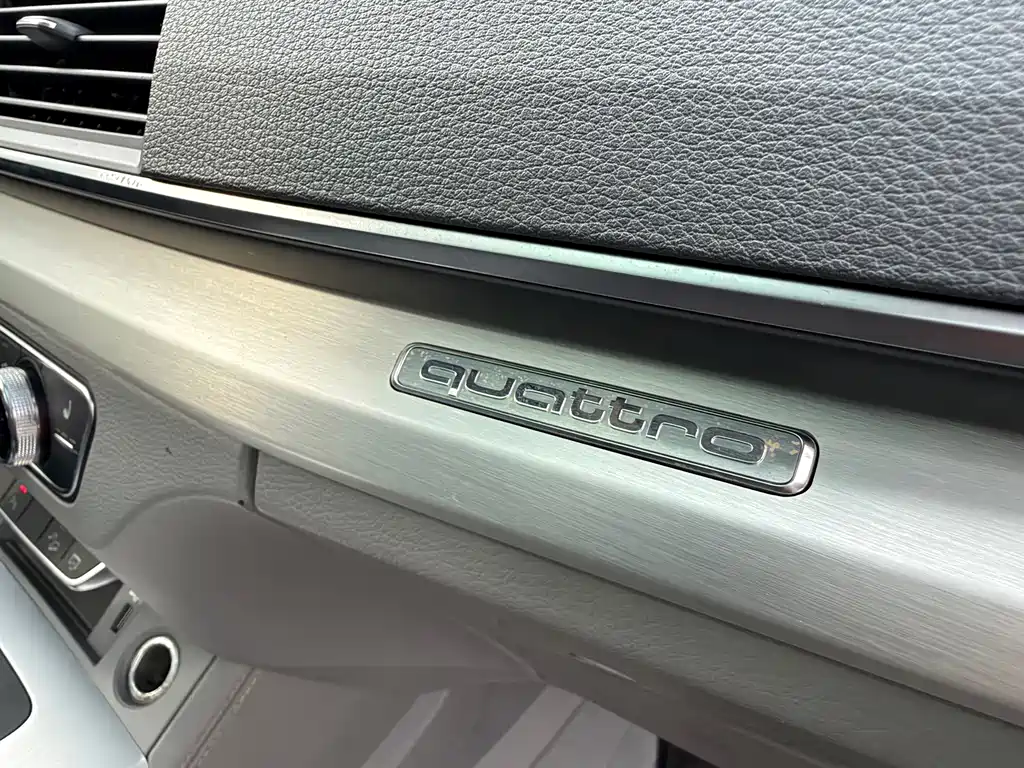 Audi Q5L — миниатюра 27
