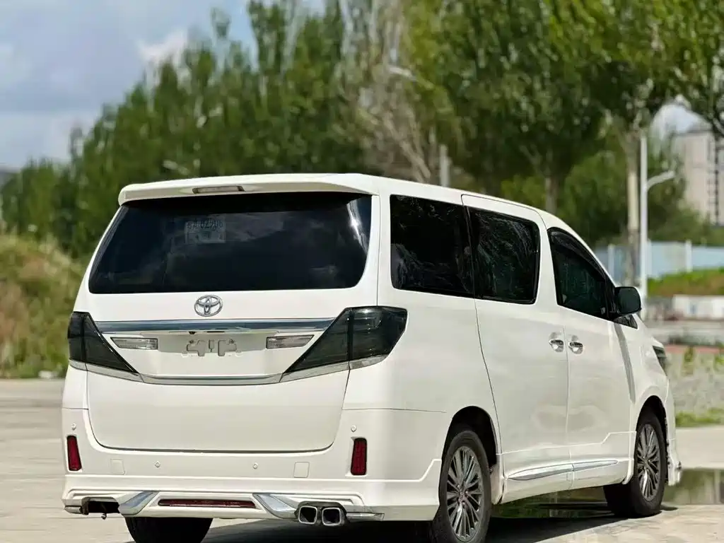 Toyota Alphard 2012 3.5L Luxury