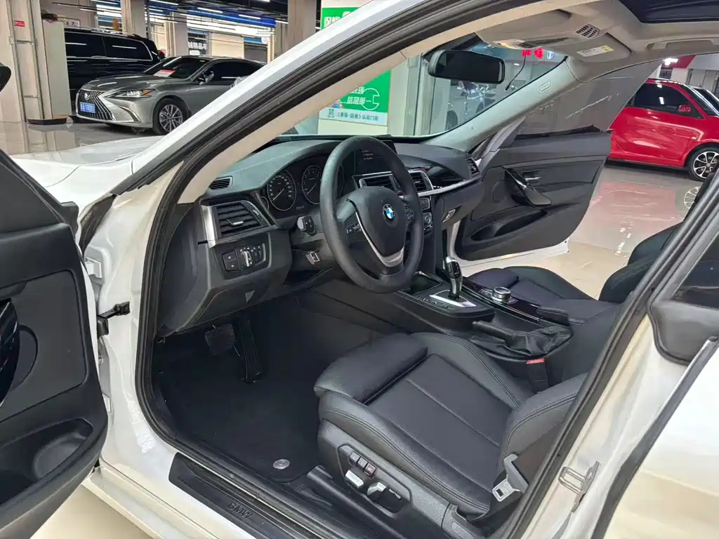 BMW 3 Series GT — миниатюра 7