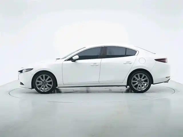 Mazda 3 Axela — миниатюра 6