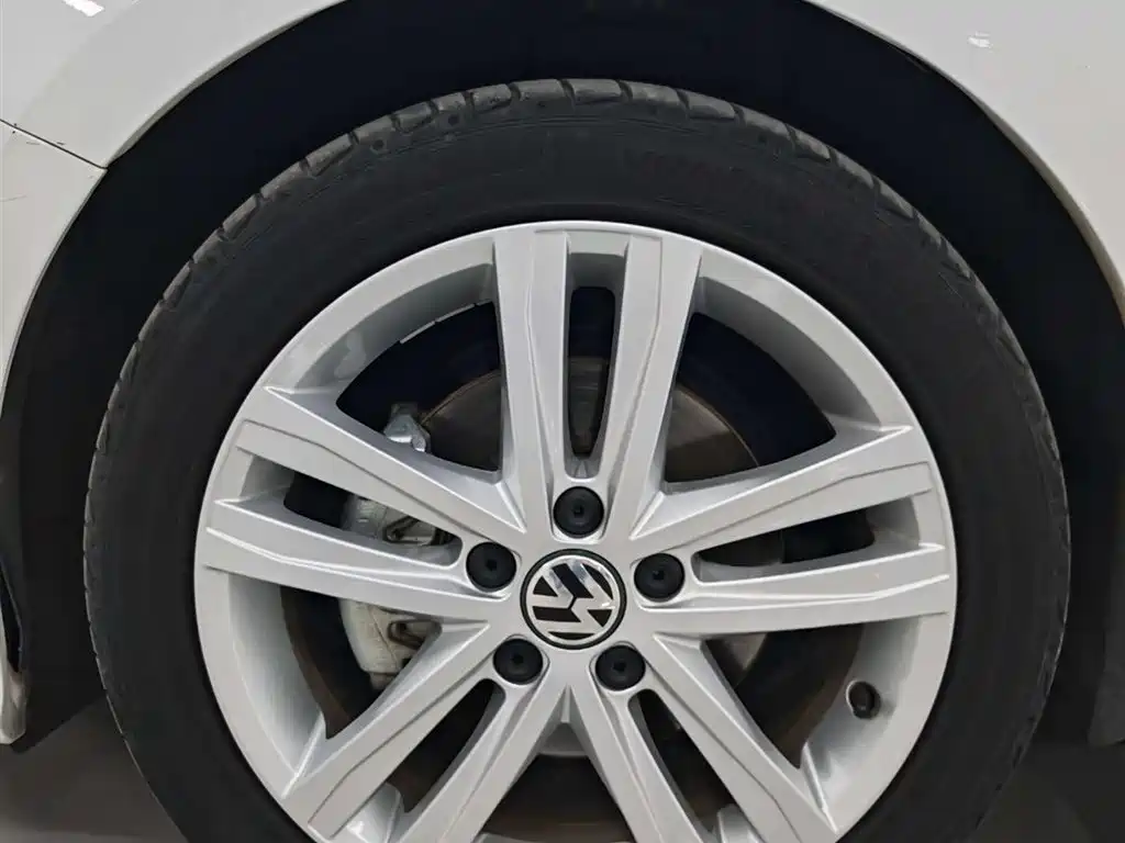 Volkswagen Sagitar — миниатюра 6