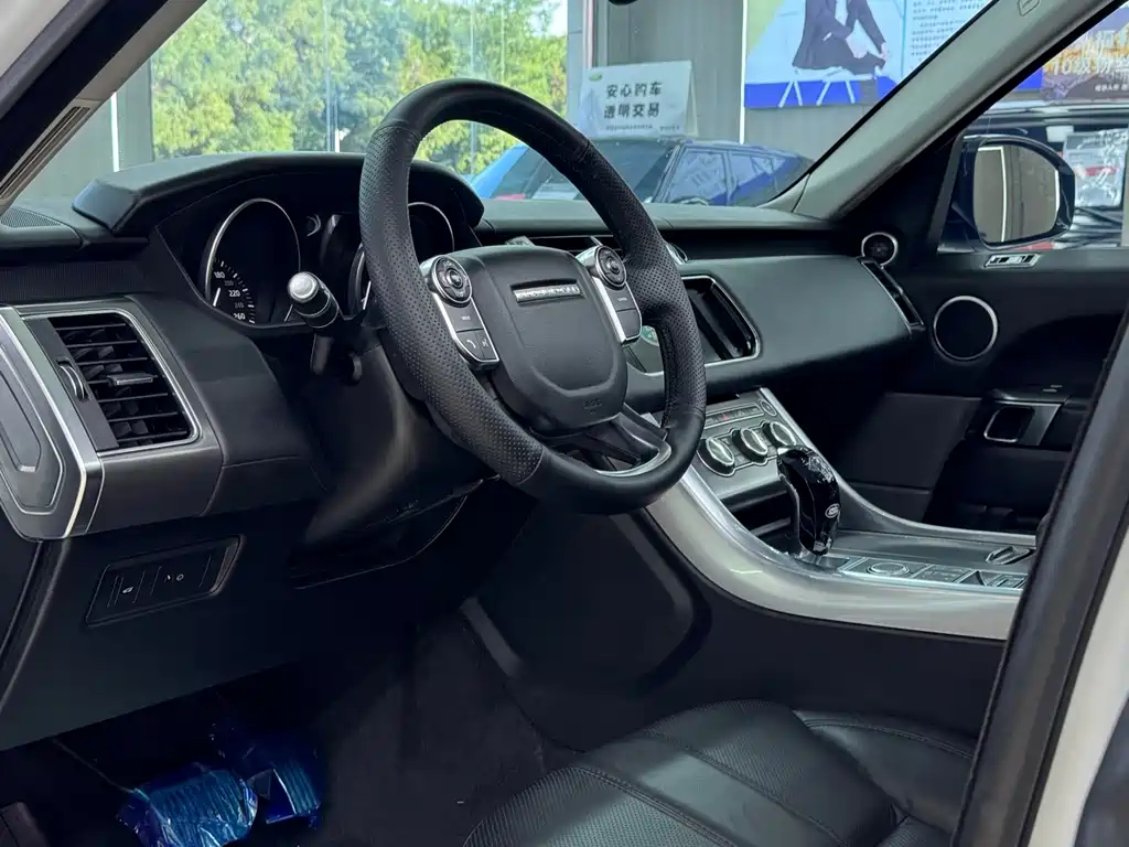 Land Rover Sport — миниатюра 12