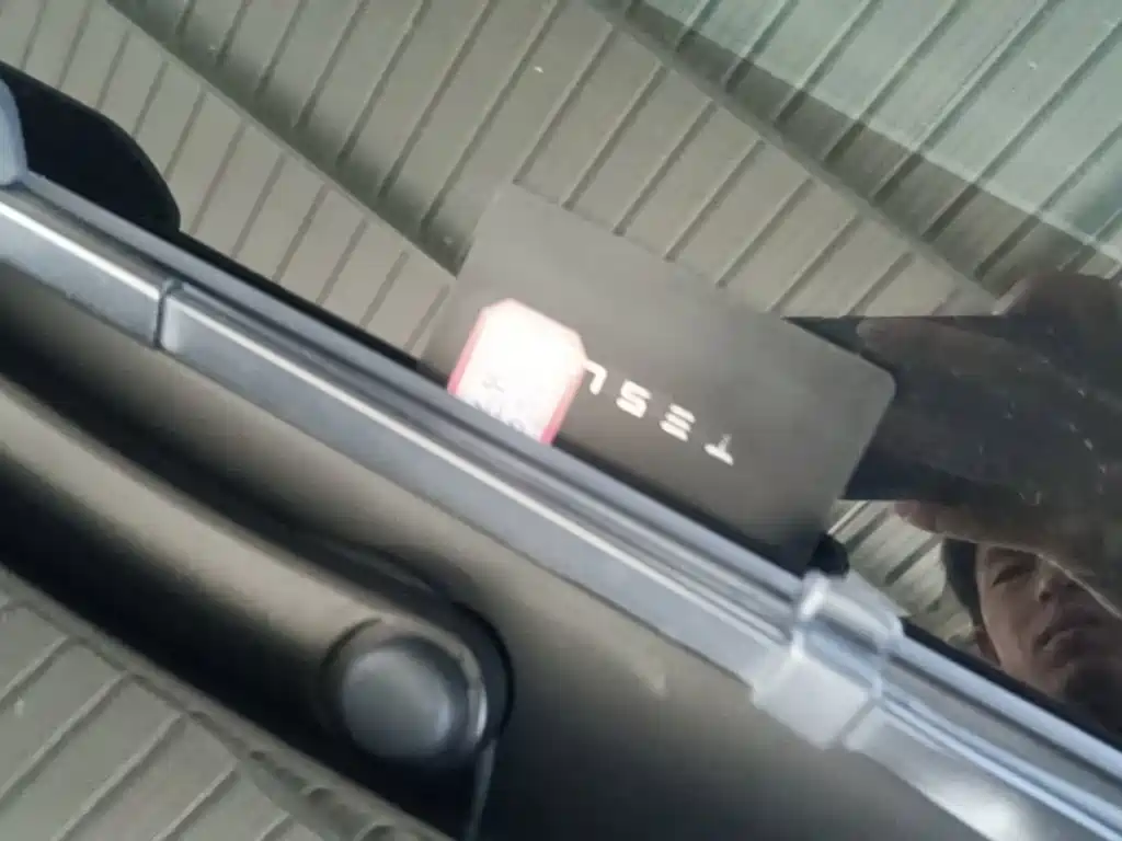 Tesla Model 3 — миниатюра 17