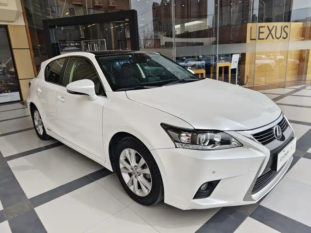 LEXUS CT