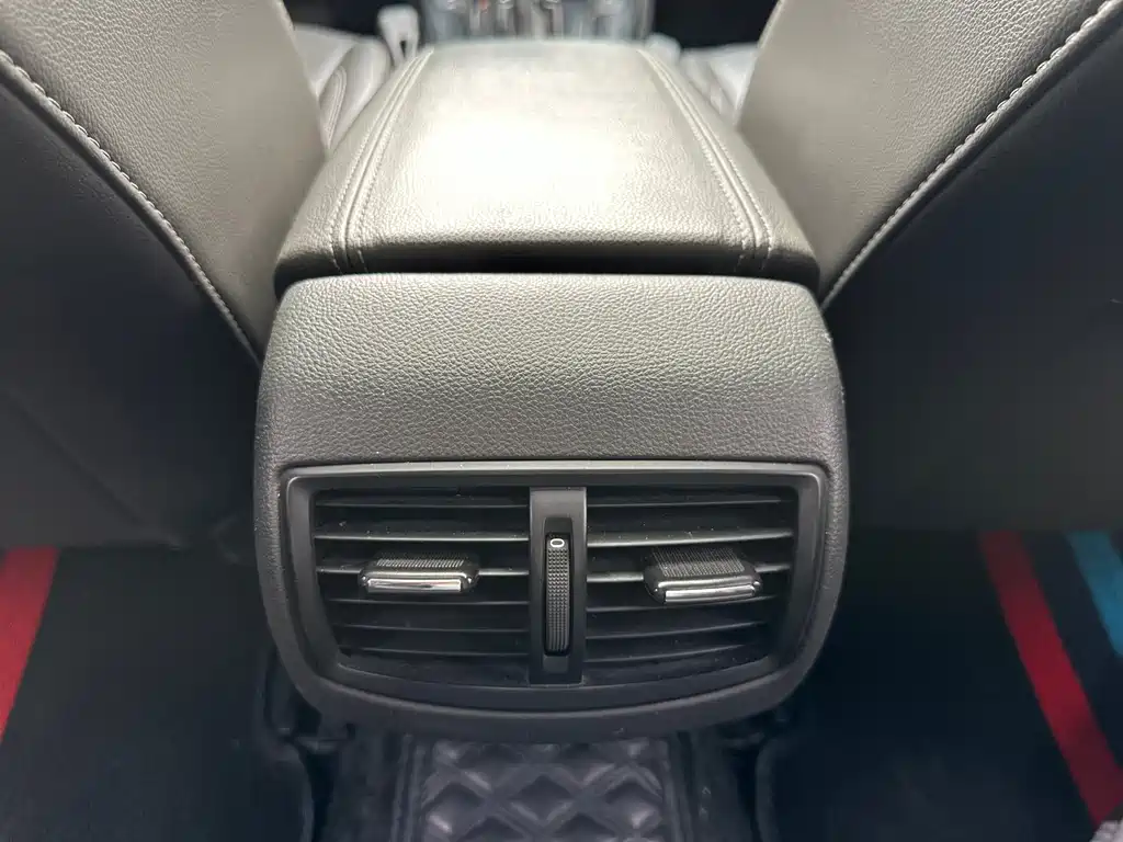 Chevrolet Malibu — миниатюра 16