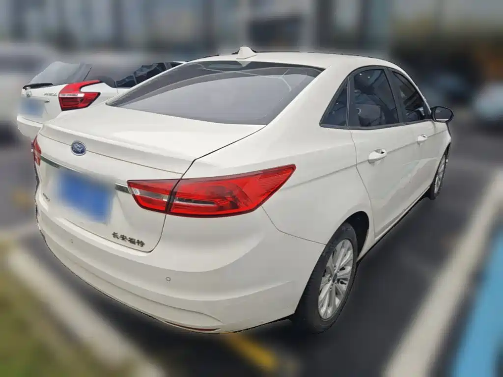 Ford Escort — миниатюра 10