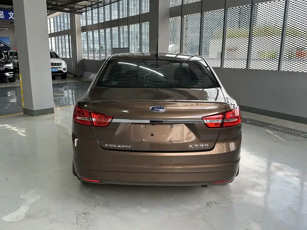 Ford Escort — миниатюра 4