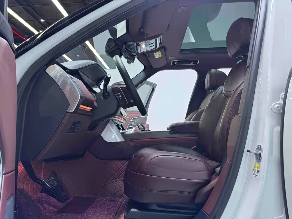Land Rover Range Rover — миниатюра 5
