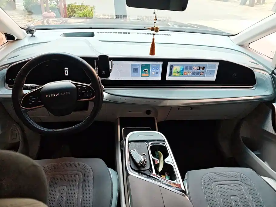MAXUS G90 — миниатюра 12