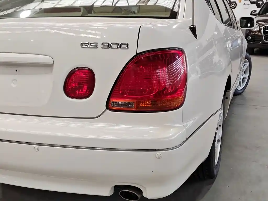Lexus GS — миниатюра 5