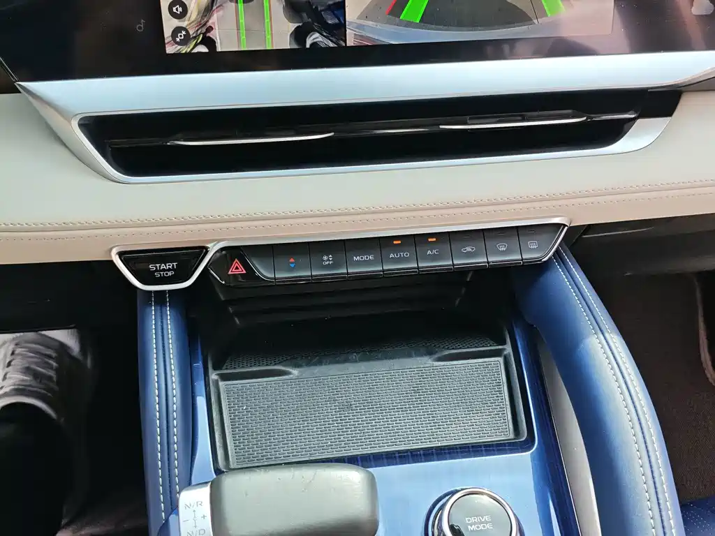 Geely Xingyue L — миниатюра 18
