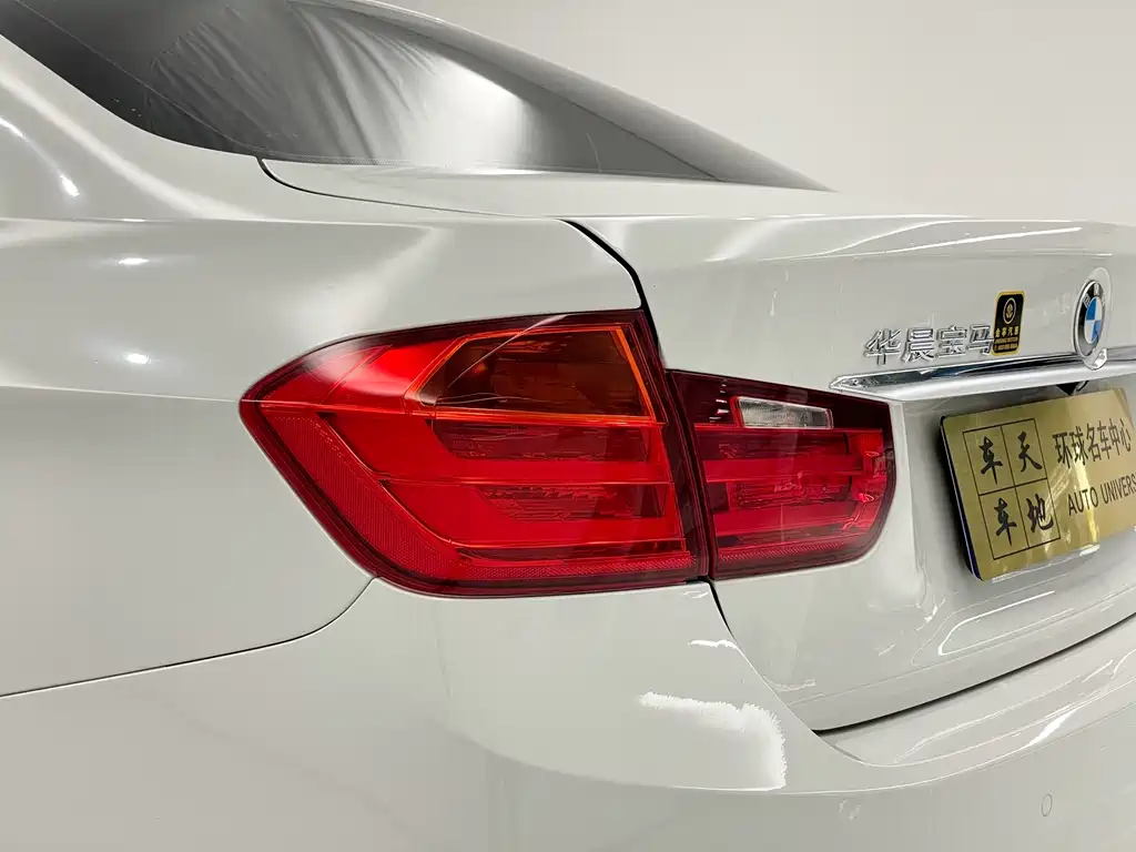 BMW 3 Series — миниатюра 6