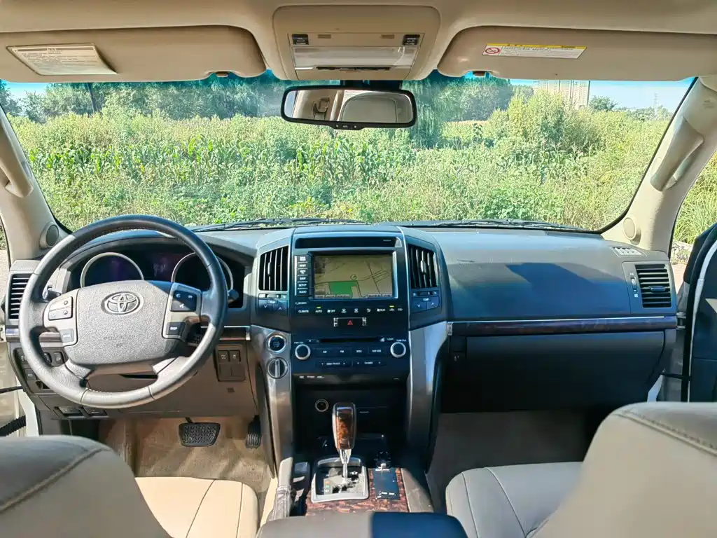 Toyota Land Cruiser — миниатюра 7