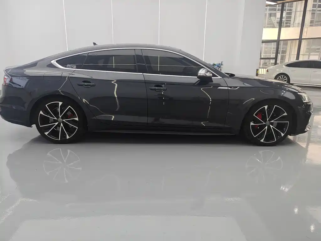 Audi A5 (Import) — миниатюра 4