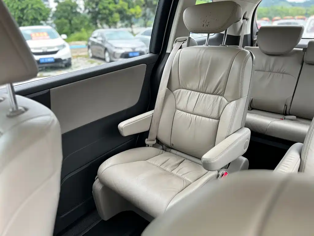 Honda Odyssey — миниатюра 34