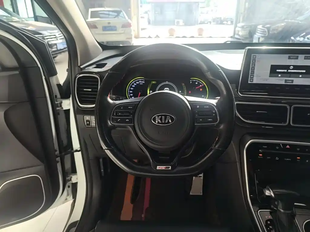 Kia KX5 — миниатюра 11