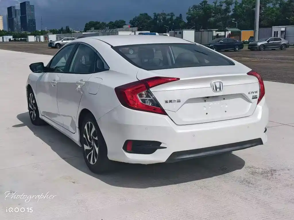 Honda Civic — миниатюра 9