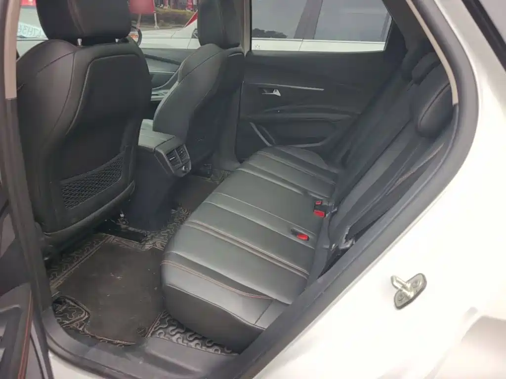 Peugeot 4008 — миниатюра 17
