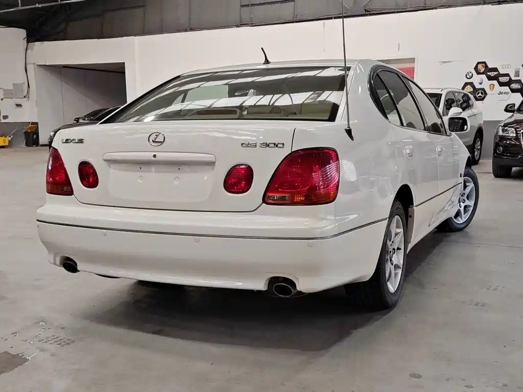 Lexus GS — миниатюра 3