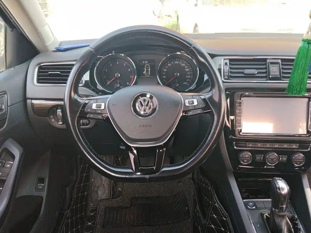 Volkswagen Sagitar — миниатюра 11