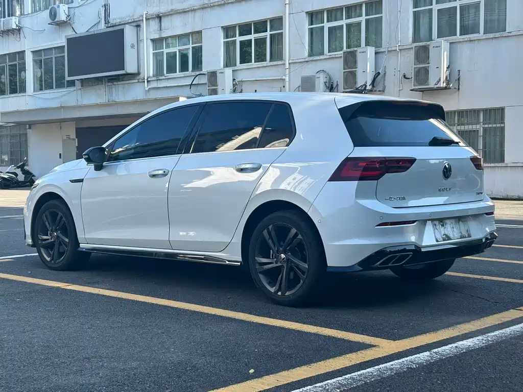 Volkswagen Golf — миниатюра 4