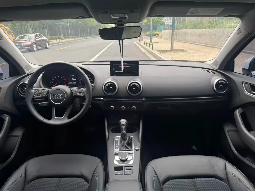 Audi A3 2020 Limousine 35 TFSI Fashion VI