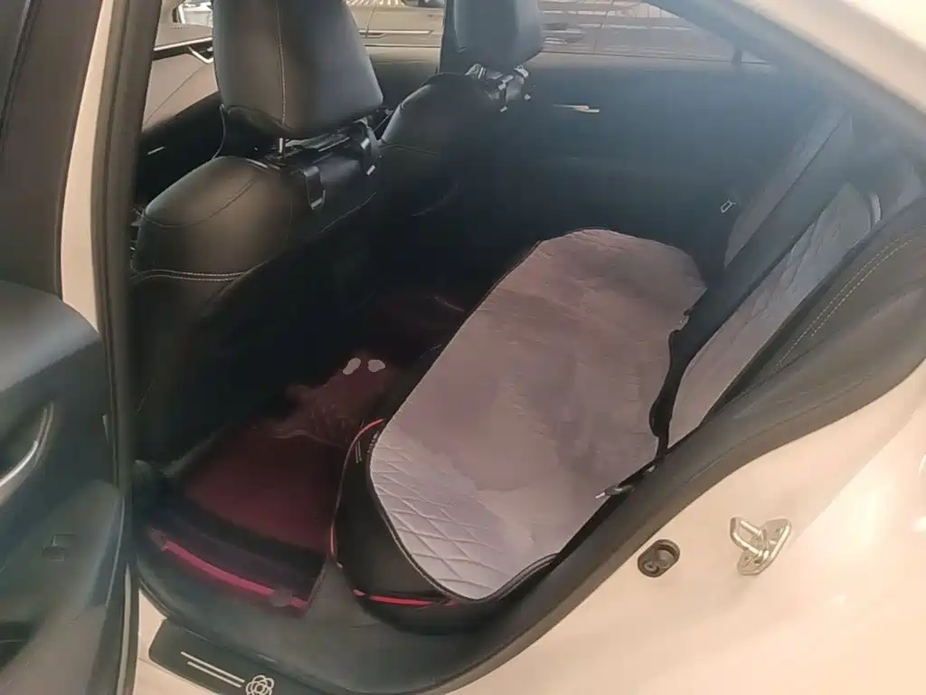 Toyota Corolla — миниатюра 17