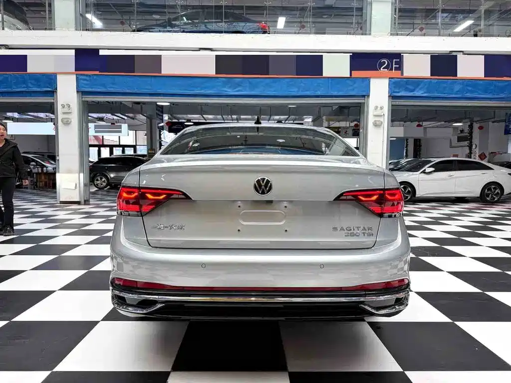 Volkswagen Sagitar — миниатюра 16