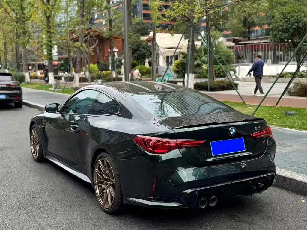 BMW M4 — миниатюра 6