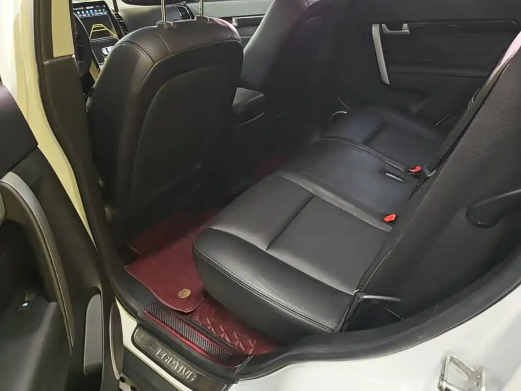 Chevrolet Captiva — миниатюра 17