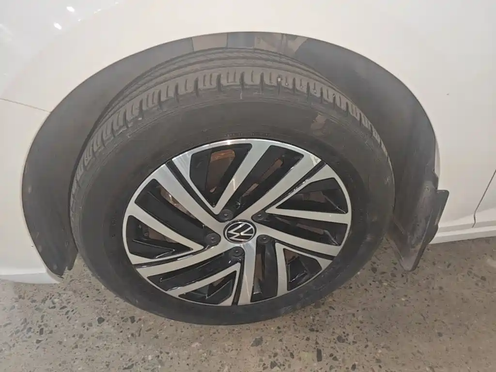 Volkswagen Lavida — миниатюра 23