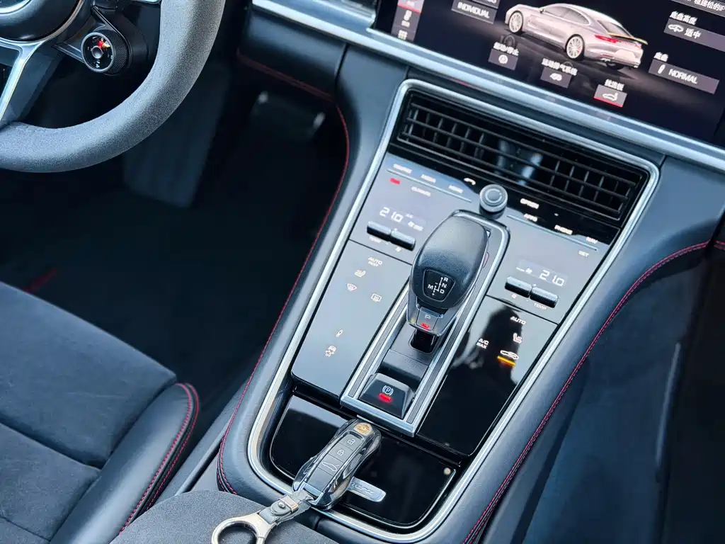 Porsche Panamera — миниатюра 12