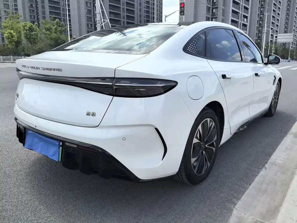 BYD Seal — миниатюра 11