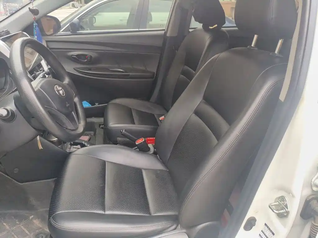 Toyota Yaris L — миниатюра 16