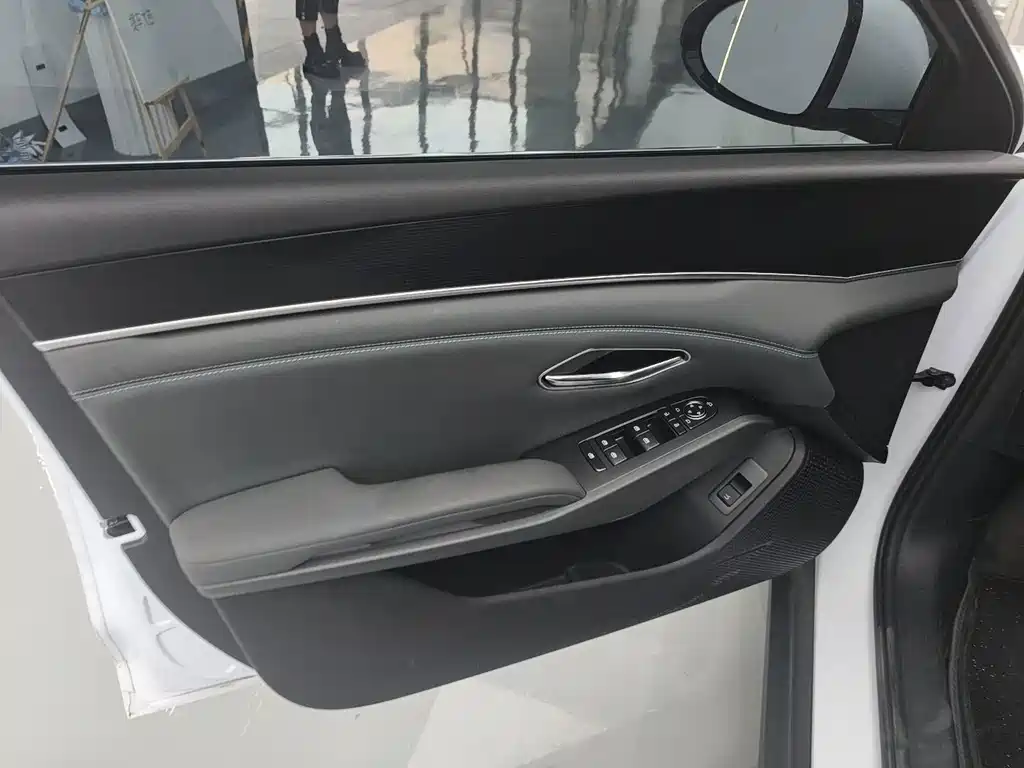 BYD Qin L — миниатюра 4