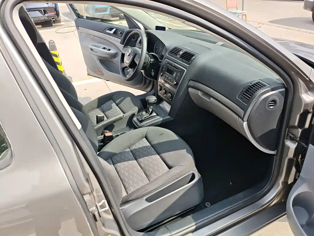 Skoda Octavia — миниатюра 13