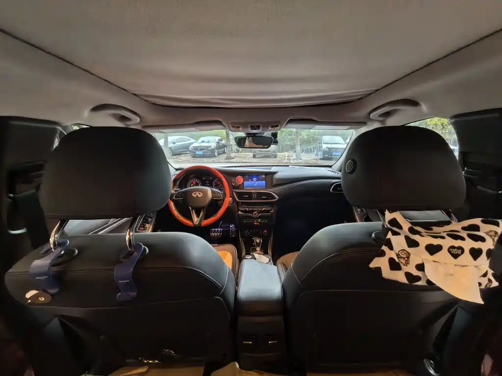 Infiniti QX30 — миниатюра 9
