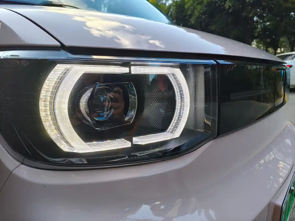 Wuling MINIEV — миниатюра 8